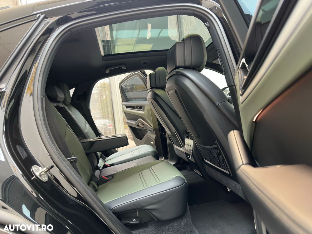 Porsche Cayenne Coupe Standard - 8