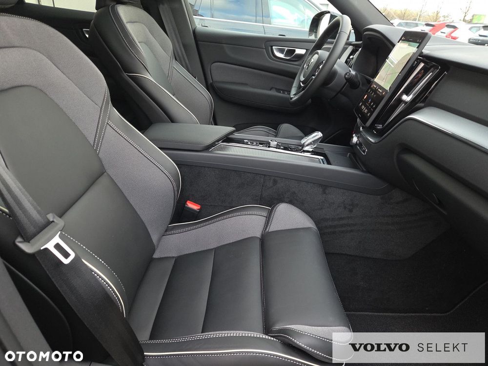 Volvo XC 60 T8 AWD Plus Black Edition - 12