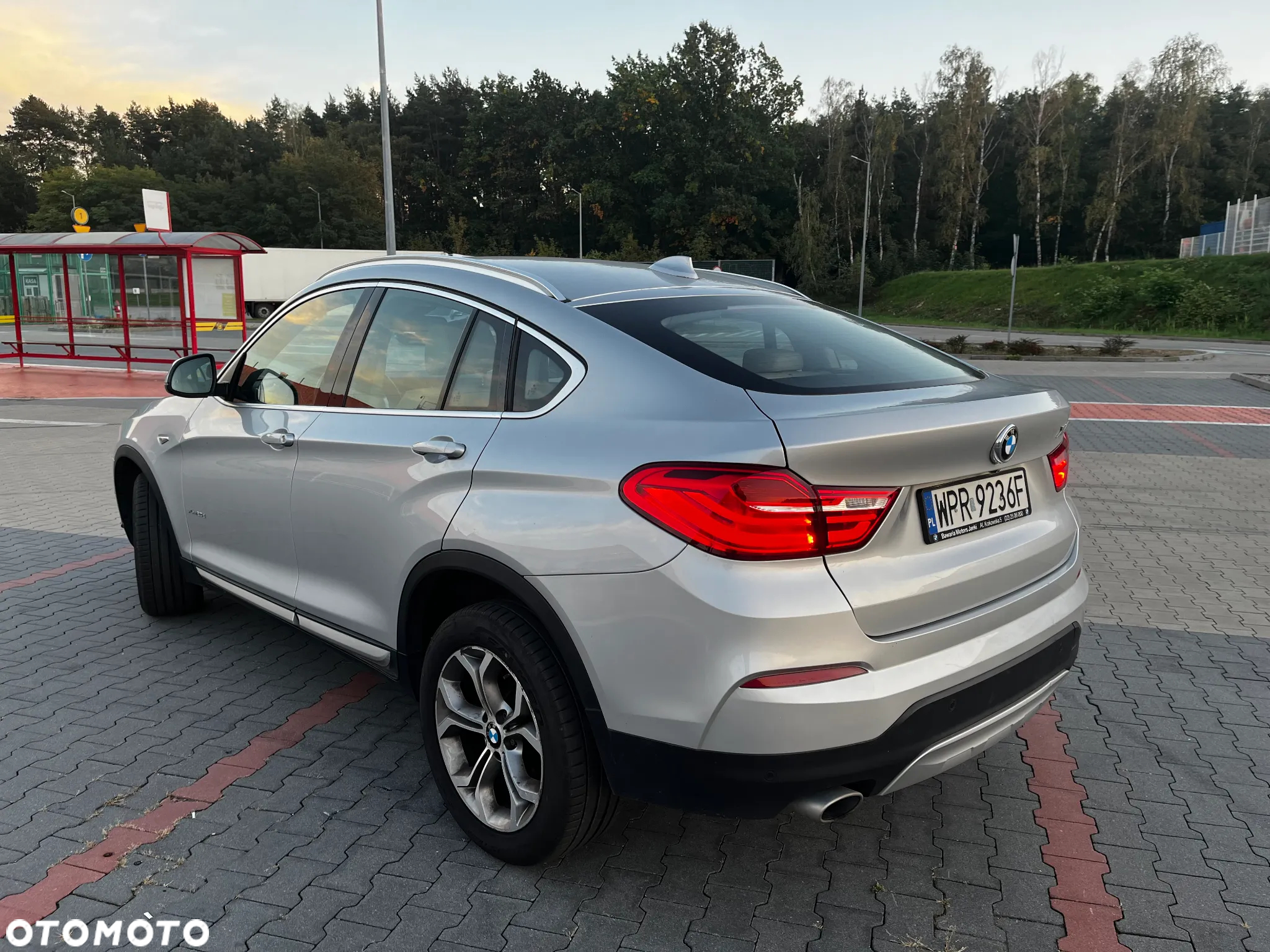 BMW X4 xDrive20d xLine - 6