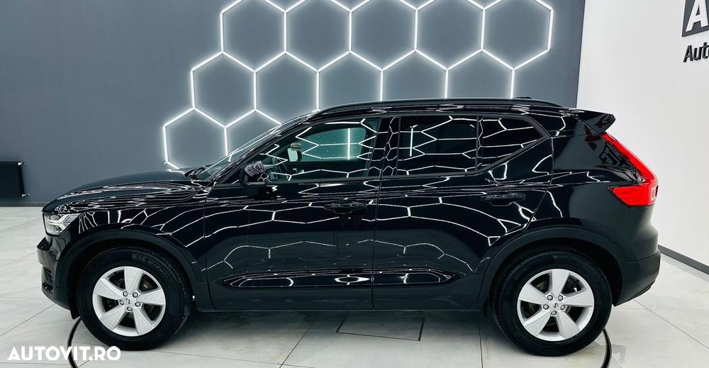 Volvo XC 40 T3 Momentum - 34