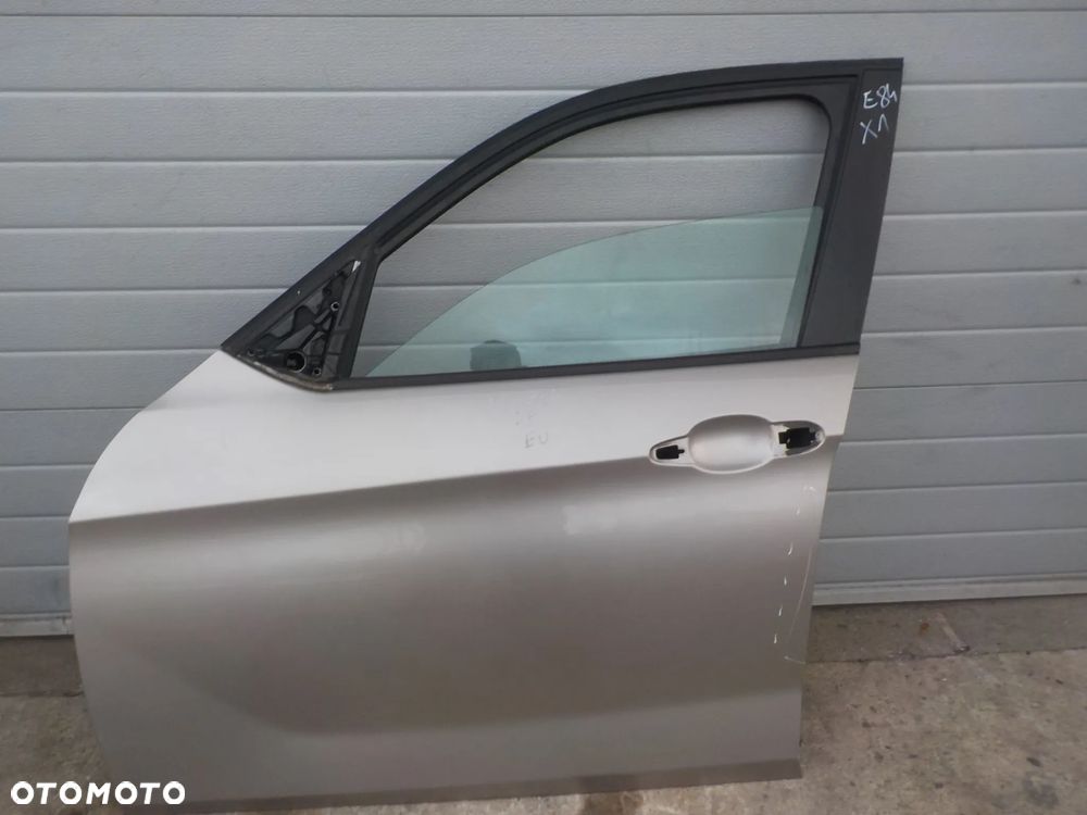 BMW X1 E84 DRZWI LEWE PRZÓD PRZEDNIE