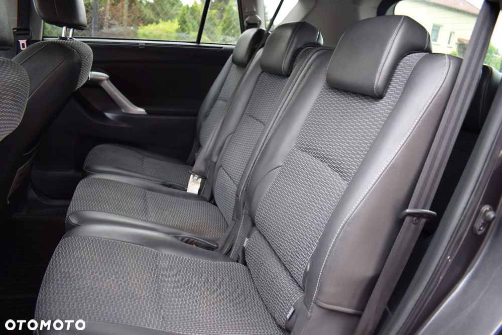 Toyota Verso - 8