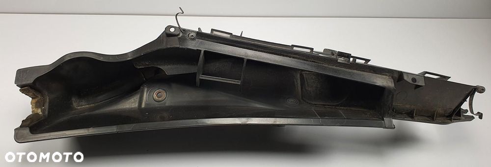 WLOT DOLOT POWIETRZA MERCEDES CLS W218 A2128300144 - 2