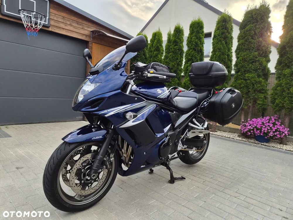 Suzuki GSX - 1