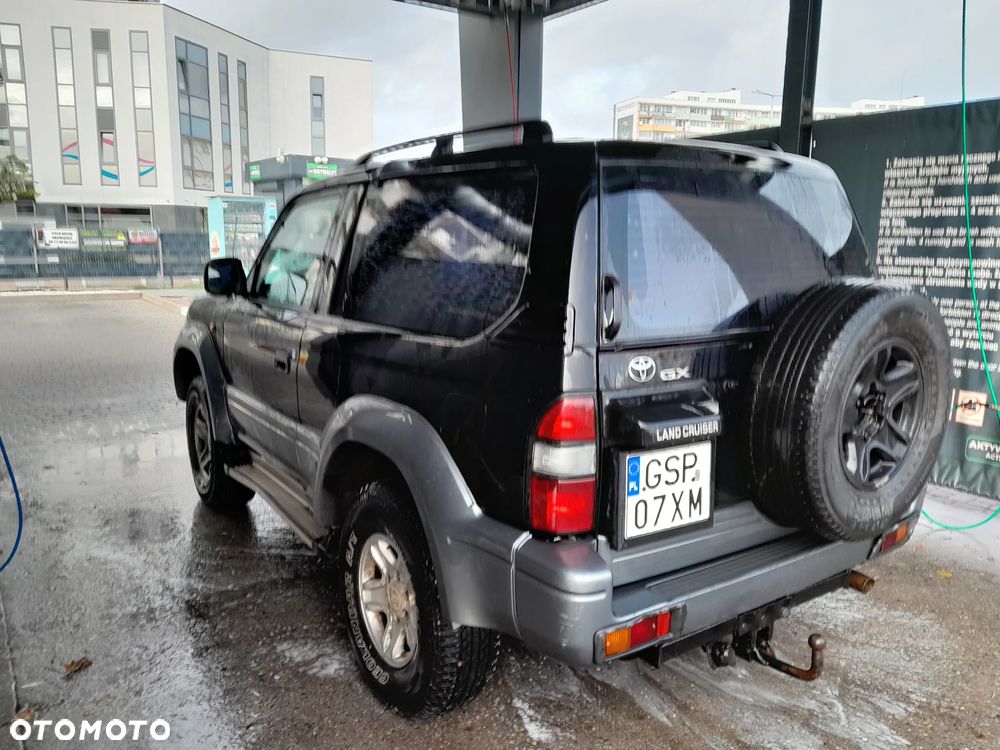 Toyota Land Cruiser - 3