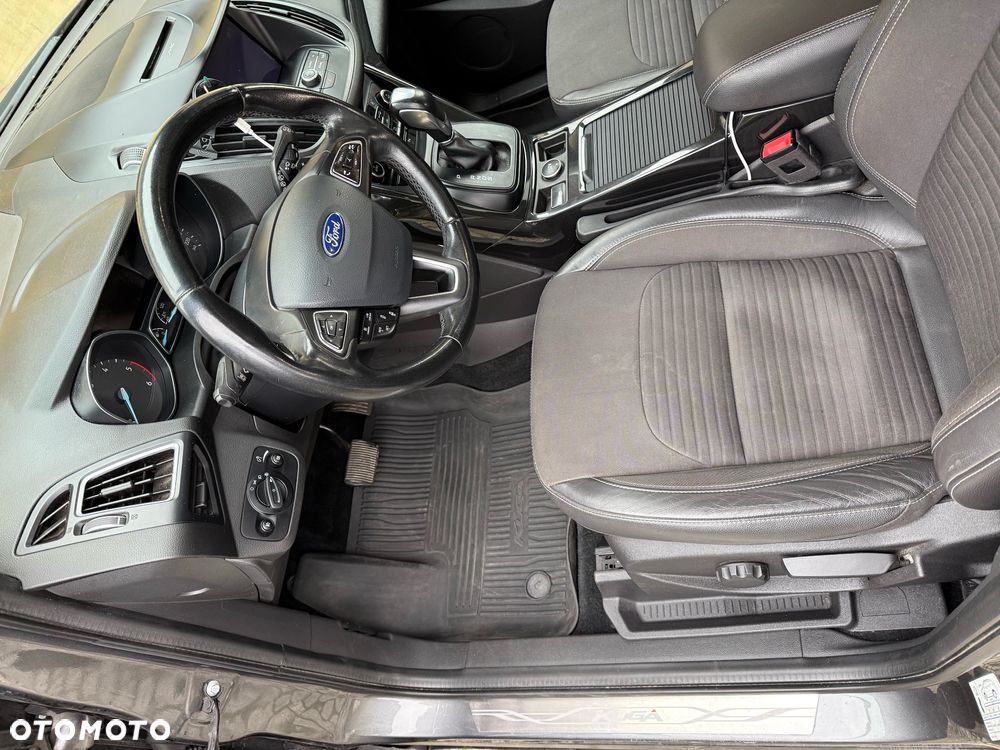 Ford Kuga 2.0 TDCi AWD Titanium - 8