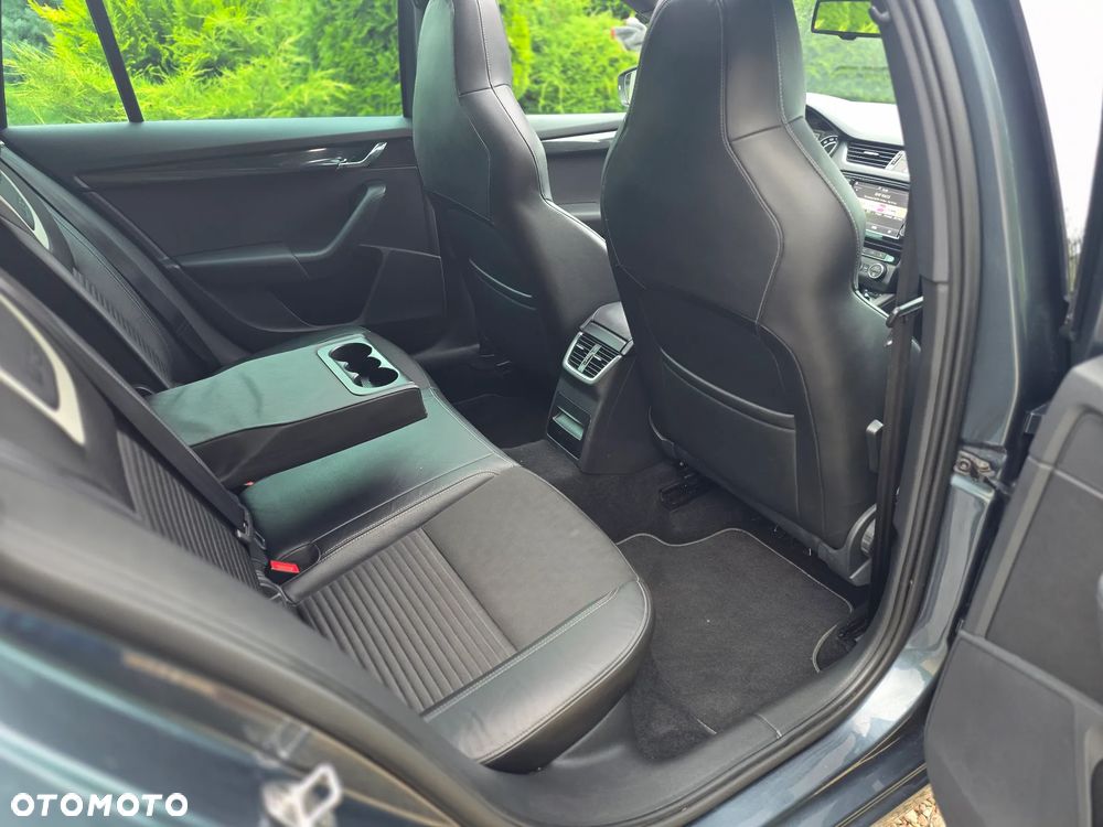 Skoda Octavia 2.0 TDI 4x4 RS DSG - 25
