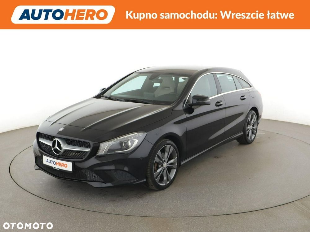 Mercedes-Benz CLA 200 7G-DCT Urban - 2