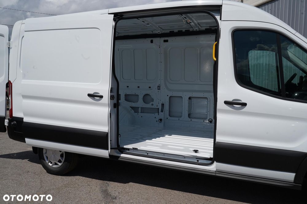 Ford Transit - 4