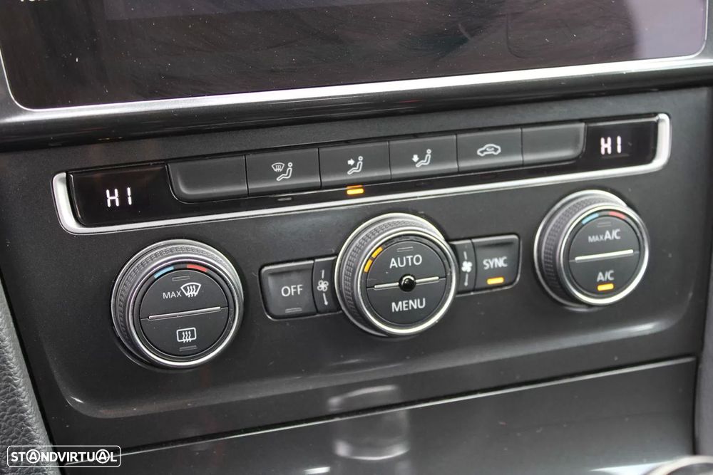 VW Golf Variant 1.6 TDi Confortline - 27