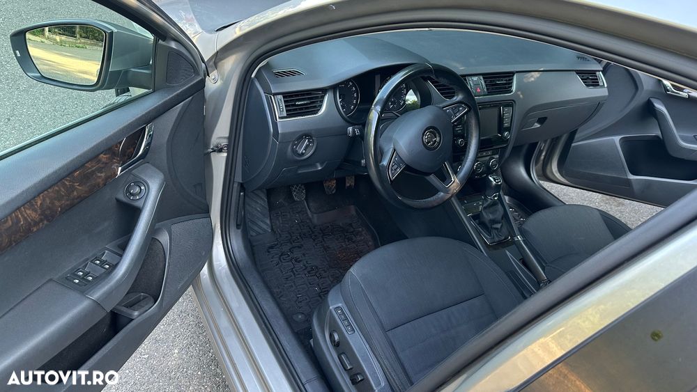 Skoda Octavia 2.0 TDI Ambition - 12