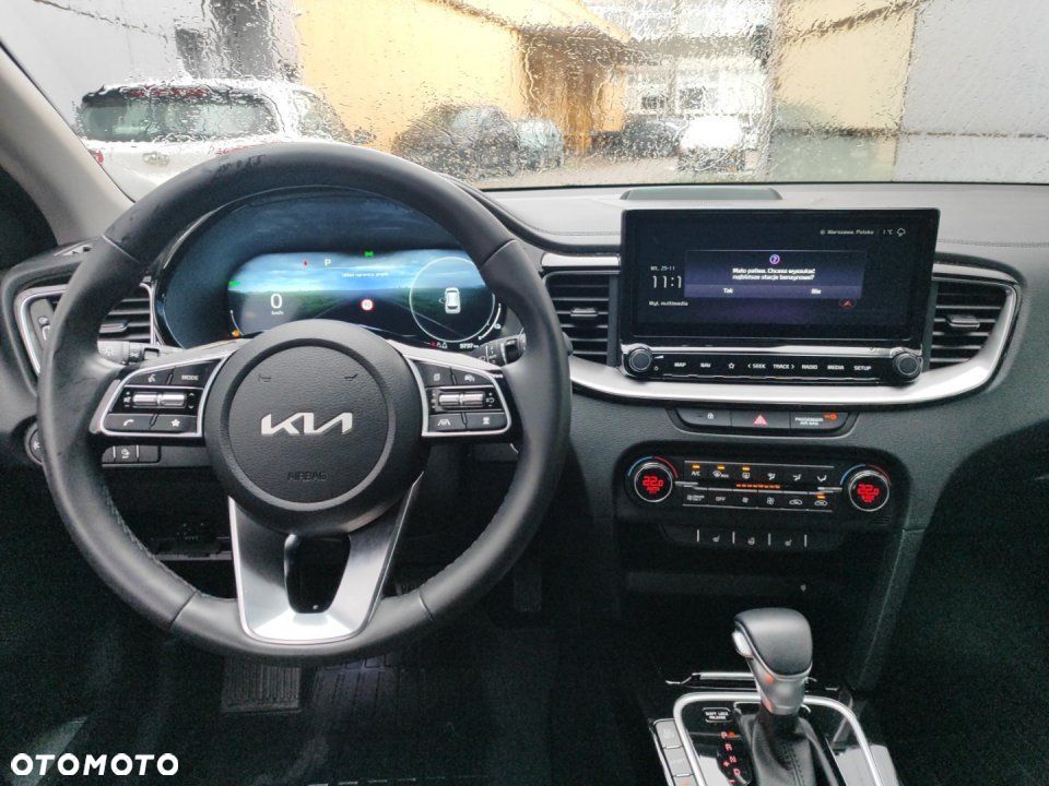 Kia Ceed - 13