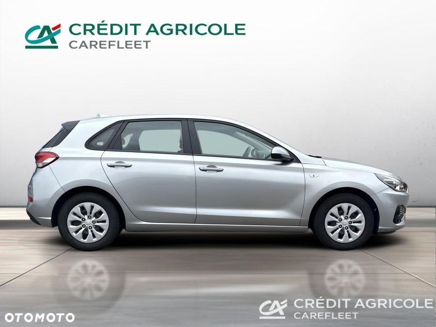 Hyundai i30 1.5 DPI Classic + - 7