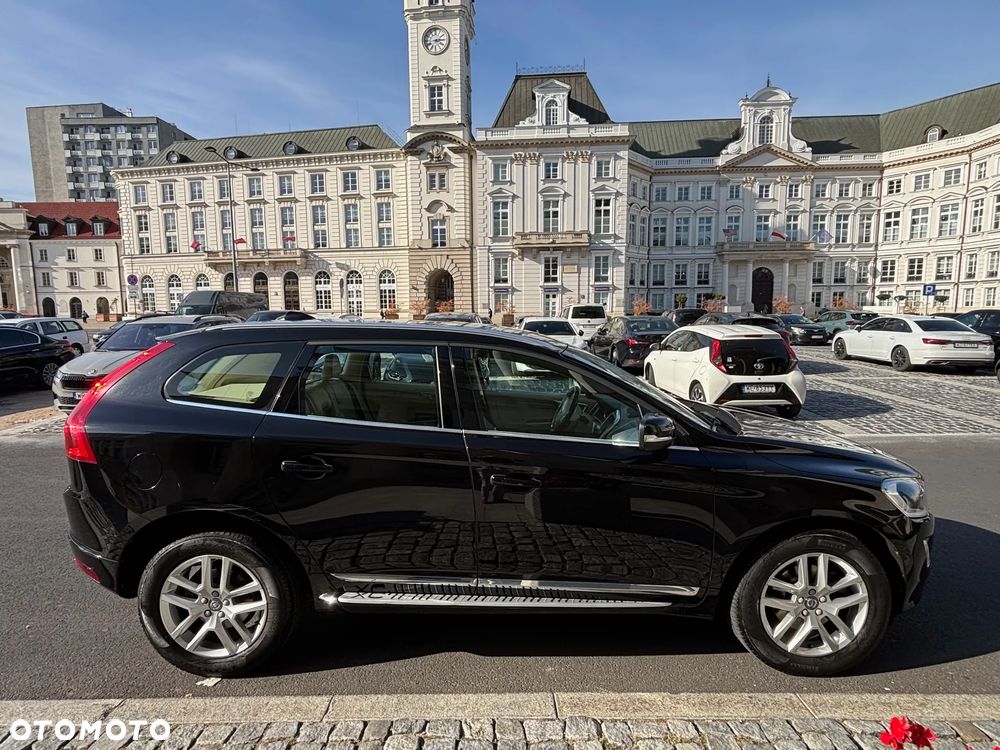 Volvo XC 60 T5 AWD Drive-E Momentum - 6
