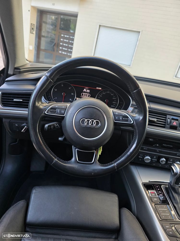 Audi A6 2.0 TDi Business Line Sport S tronic - 28