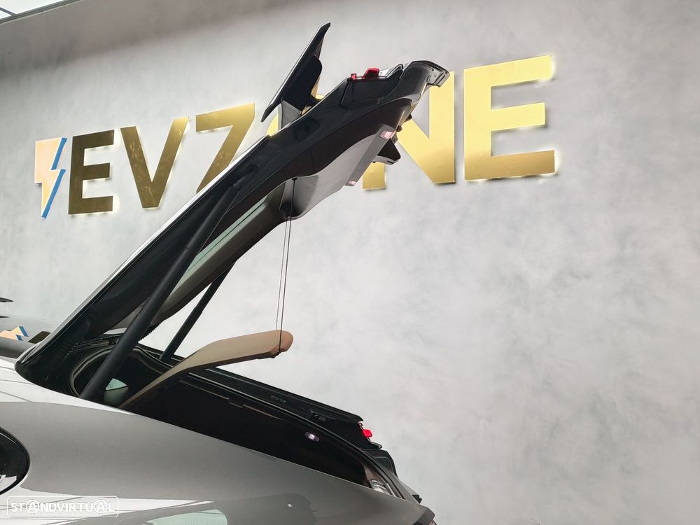 Porsche Panamera 4 E-Hybrid Executive - 26