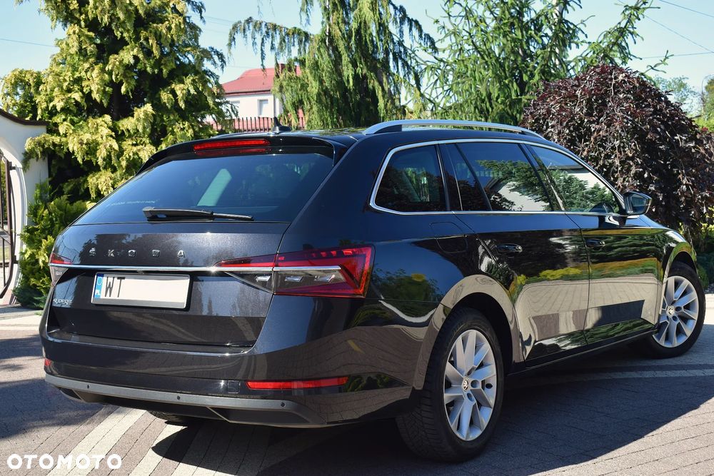 Skoda Superb 2.0 TDI SCR Style DSG - 3