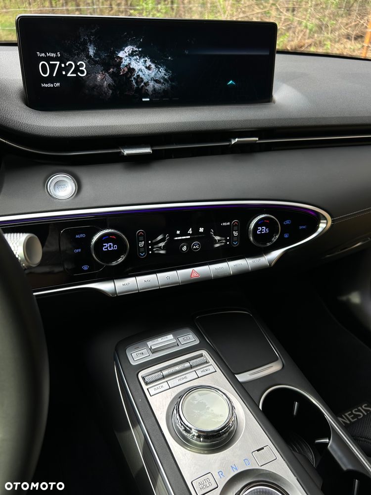 Genesis GV70 - 22