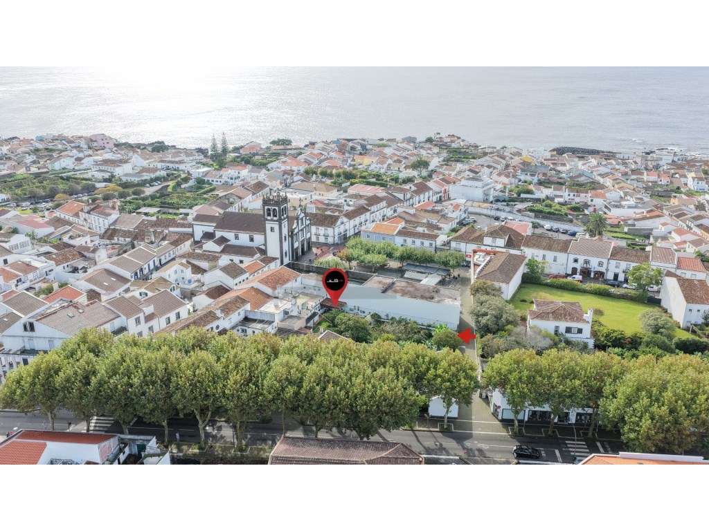 Moradia Exclusiva no Centro da Lagoa, São Miguel - Oportunidade Úni... - Grande imagem: 2/60