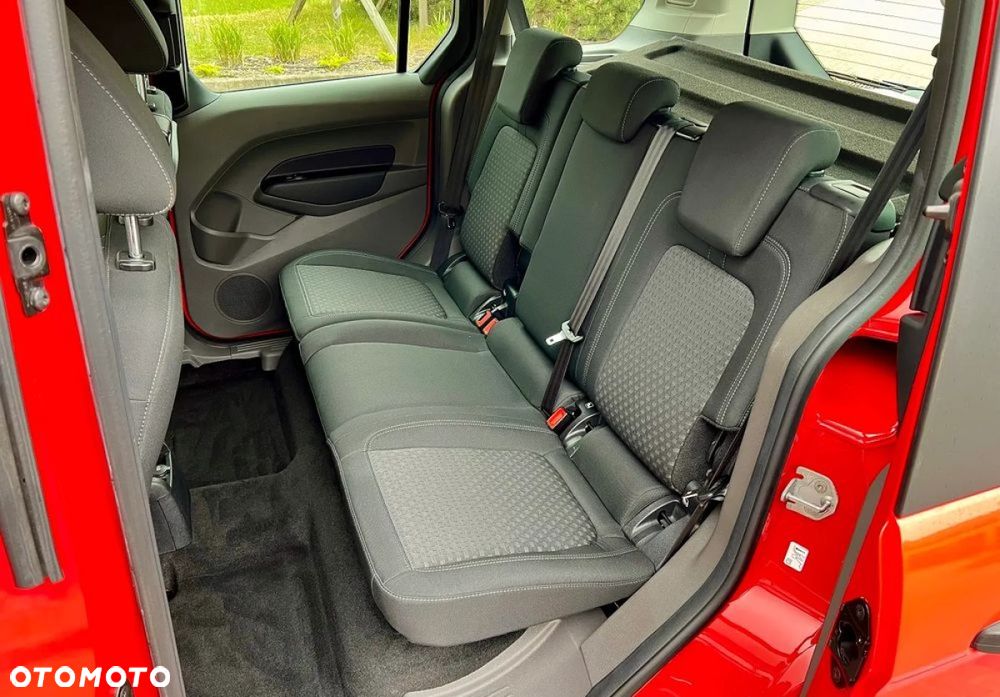 Ford Tourneo Connect 1.5 TDCi Start-Stop Titanium - 36