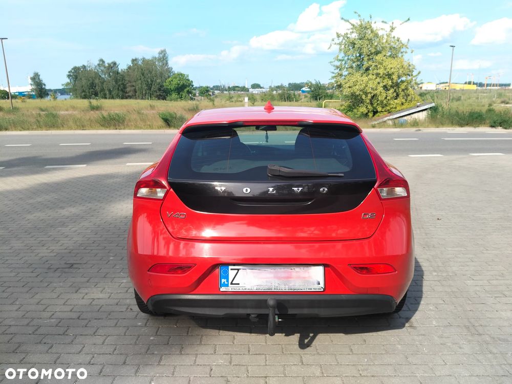 Volvo V40 D2 Momentum - 9