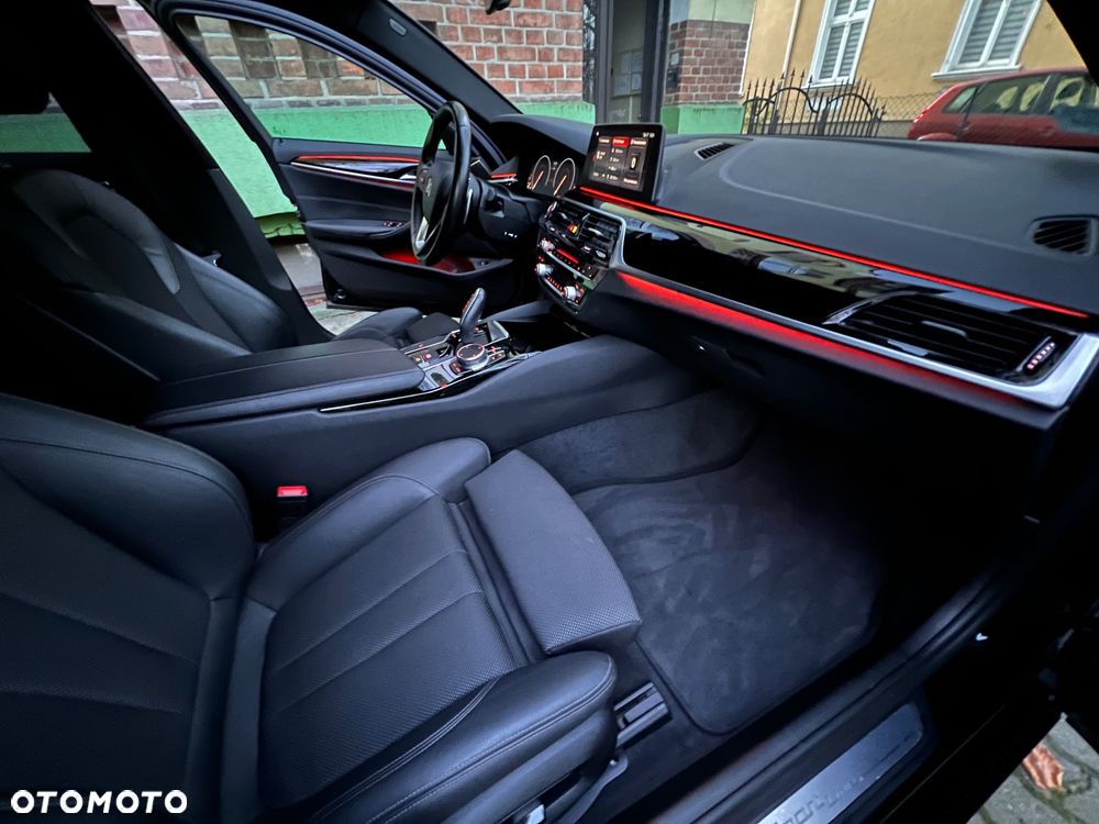 BMW Seria 5 520d M Sport Edition - 19