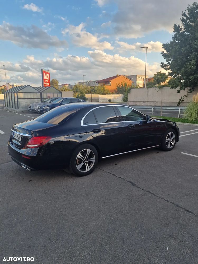 Mercedes-Benz E 220 d T 9G-TRONIC - 13