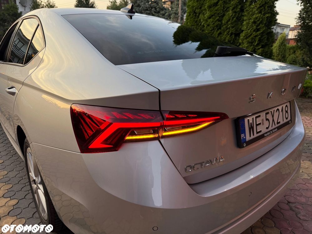 Skoda Octavia 1.5 TSI ACT Active - 17
