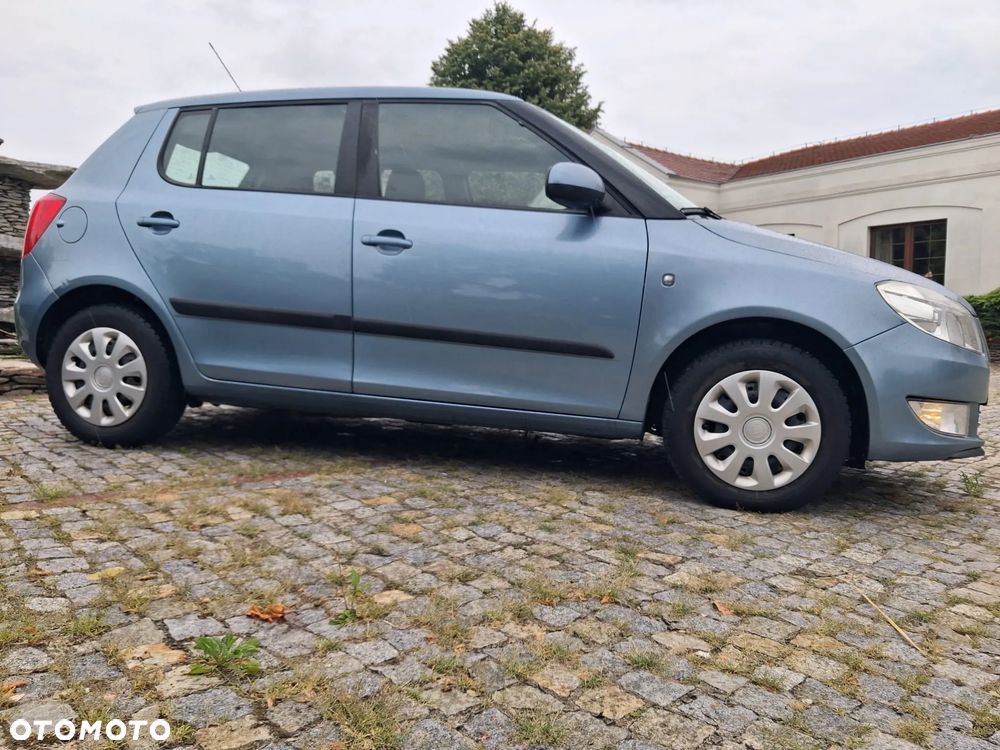 Skoda Fabia - 10