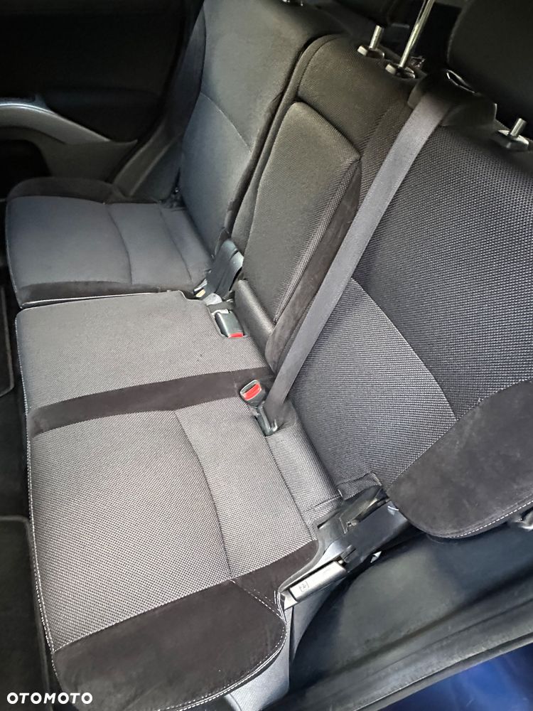 Mitsubishi Outlander - 19