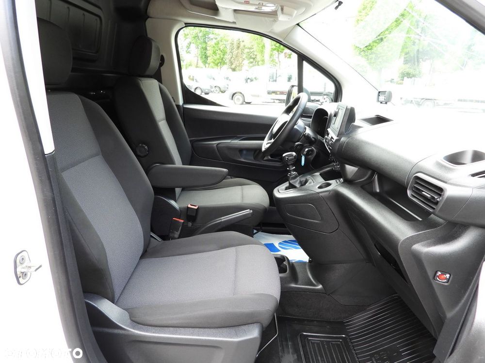 Toyota PROACE CITY  FURGON CHŁODNIA  -15*C ZASILANIE 230V TEMPOMAT KLIMATYZACJA  100KM - 37