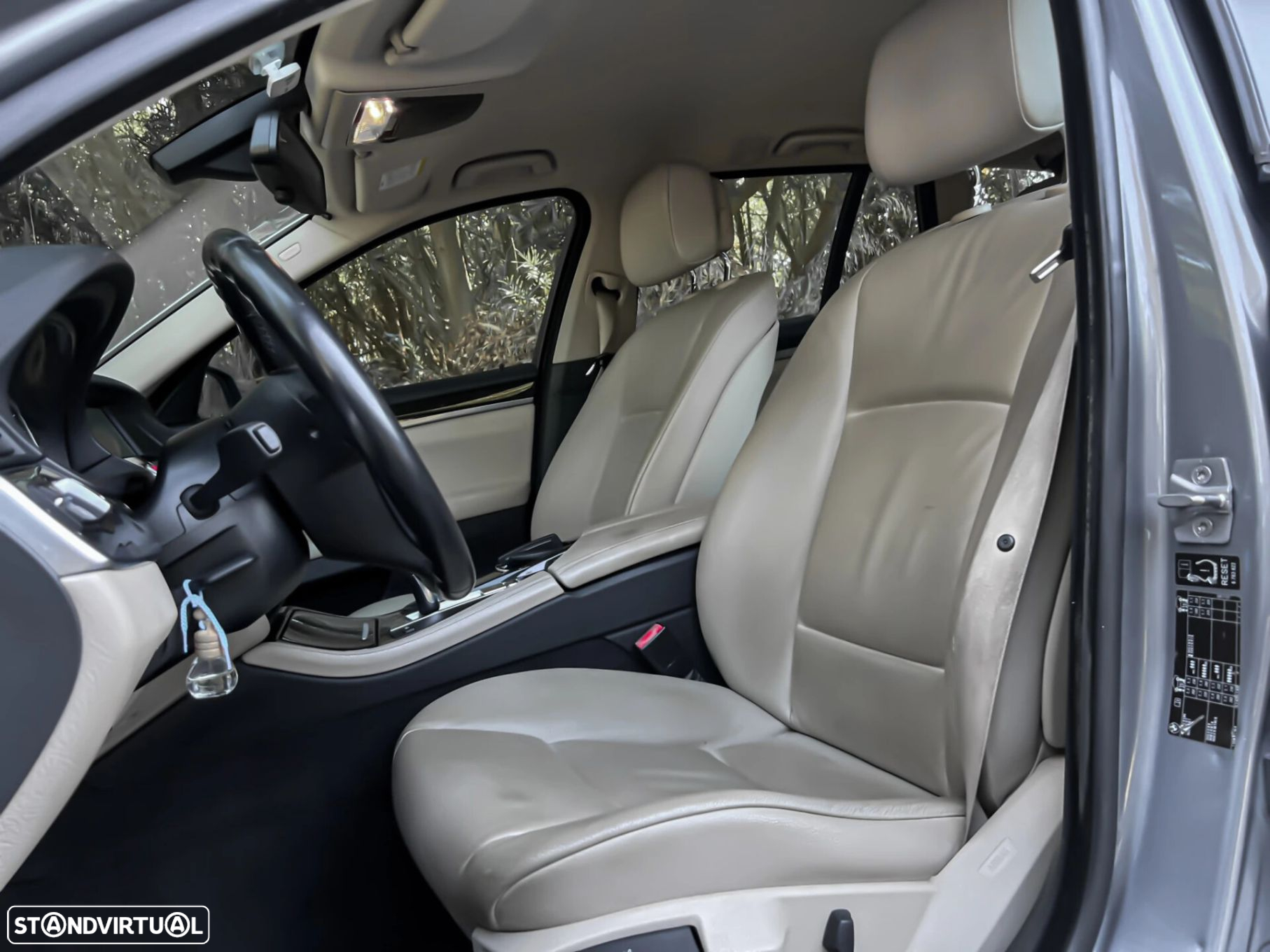 BMW 520 d Auto - 16