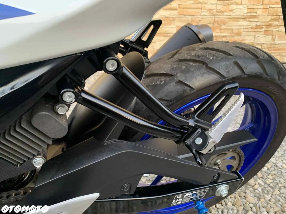 Suzuki GSX - 31