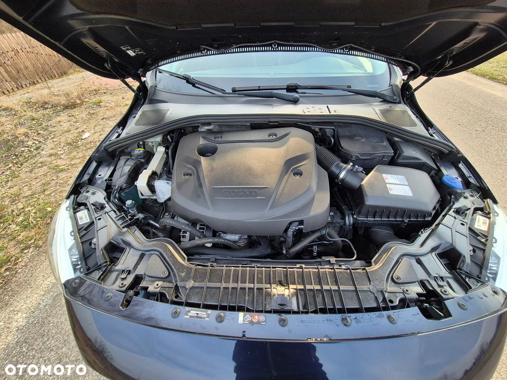 Volvo S60 D2 Momentum - 37