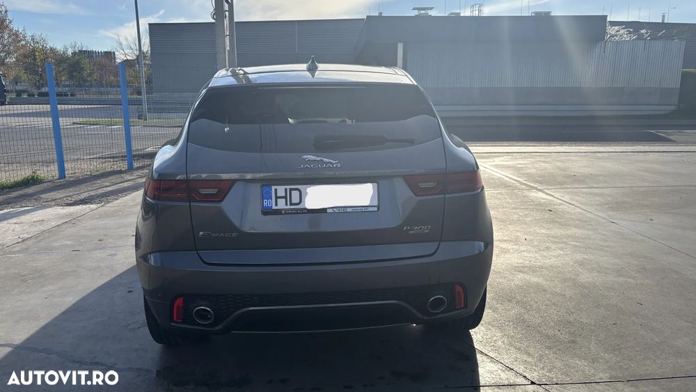 Jaguar E-Pace - 8