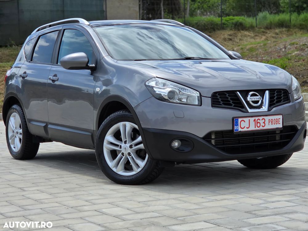 Nissan Qashqai 2.0 DCI 4 x 4 DPF Aut tekna - 9