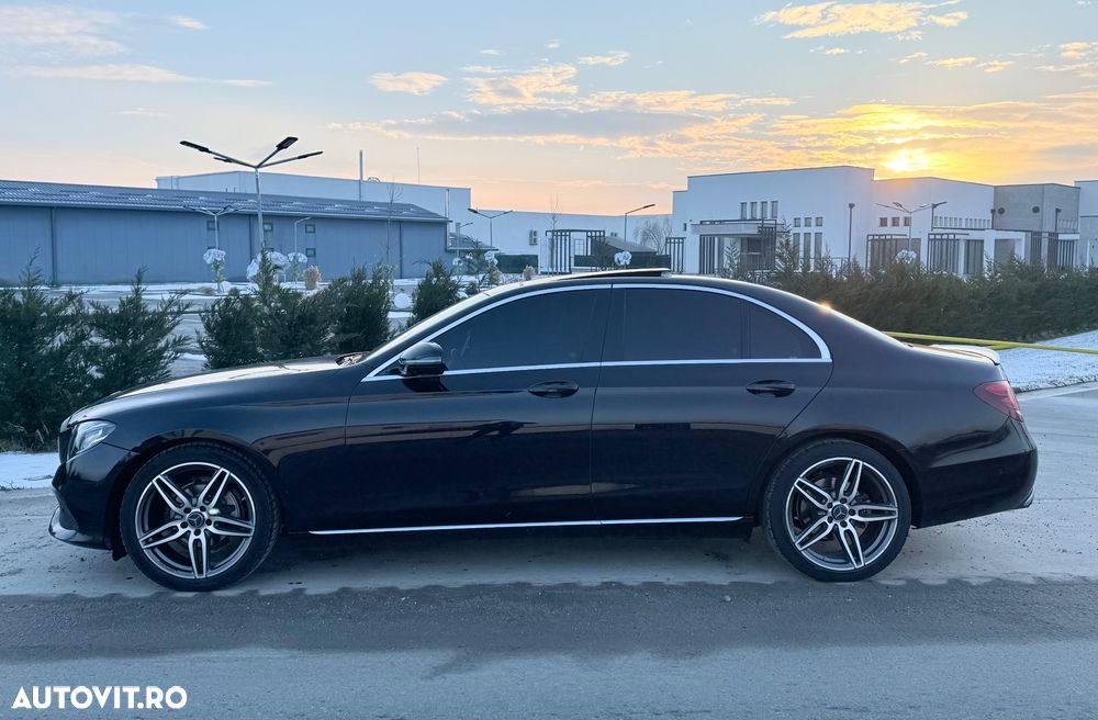 Mercedes-Benz E 220 d 4MATIC 9G-TRONIC Avantgarde - 1