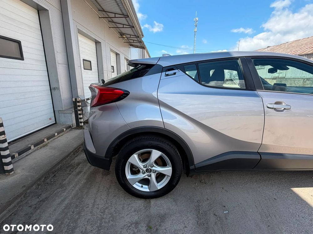 Toyota C-HR - 8