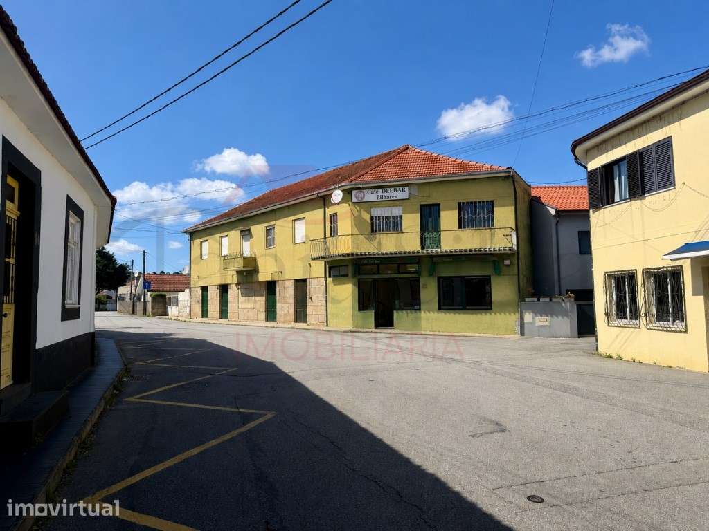 Moradia de 4 Frentes com Comércio para Venda em Campo, Valongo - Grande imagem: 2/11