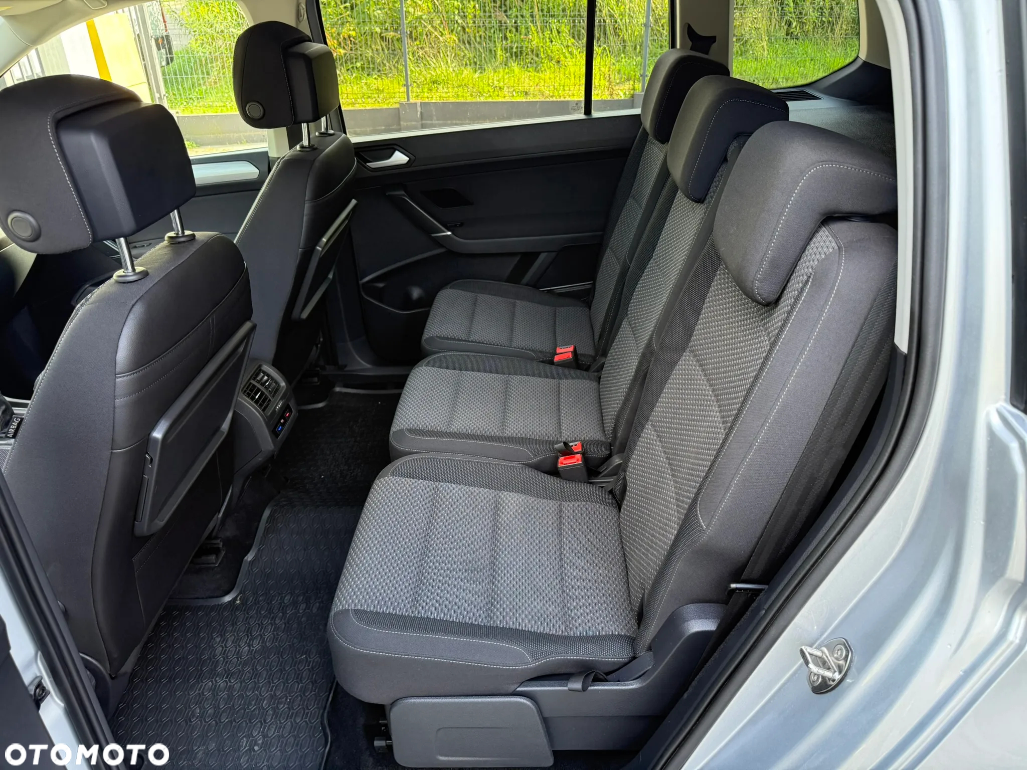 Volkswagen Touran 2.0 TDI BMT SCR Comfortline Plus - 18