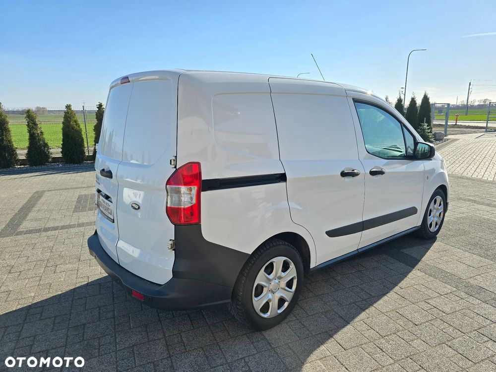 Ford Transit Courier - 7