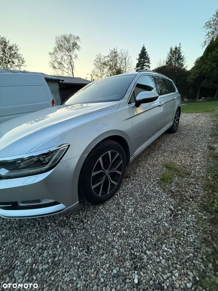 Volkswagen Passat - 25