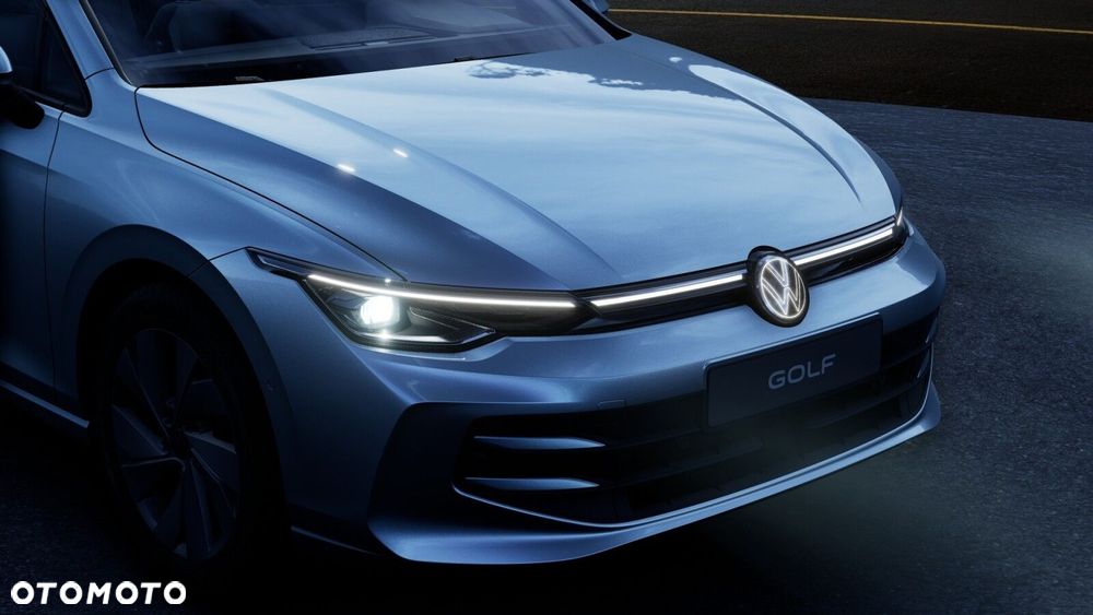 Volkswagen Golf Variant - 13