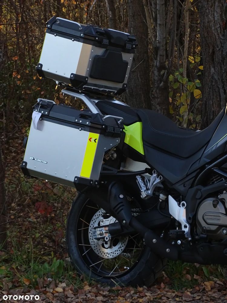 QJMOTOR SVT 650X - 6