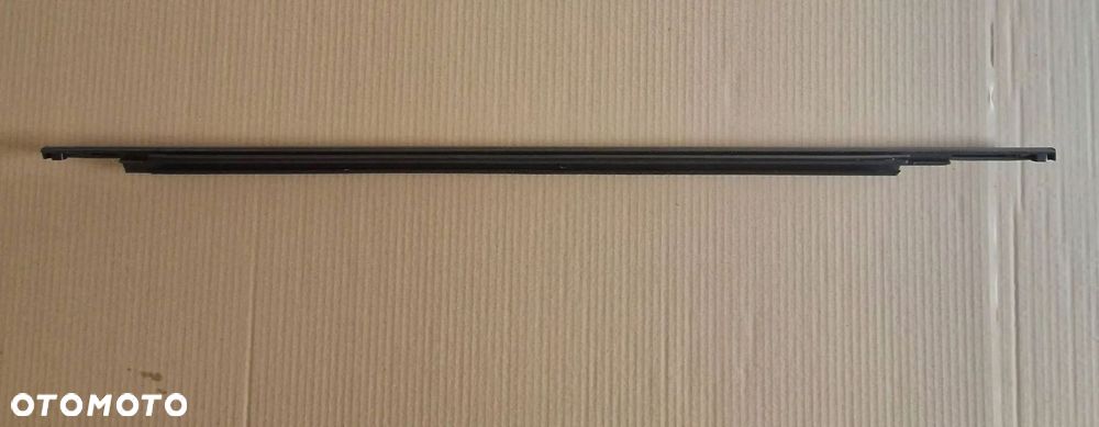 LISTWA ZGARNIAJĄCA DRZWI PRAWY TYŁ FORD MONDEO 2014- ORYGINAŁ - 4