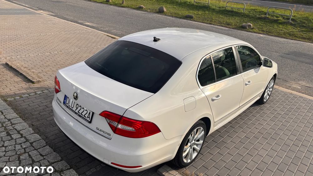 Skoda Superb 2.0 TDI Platinum DSG - 3