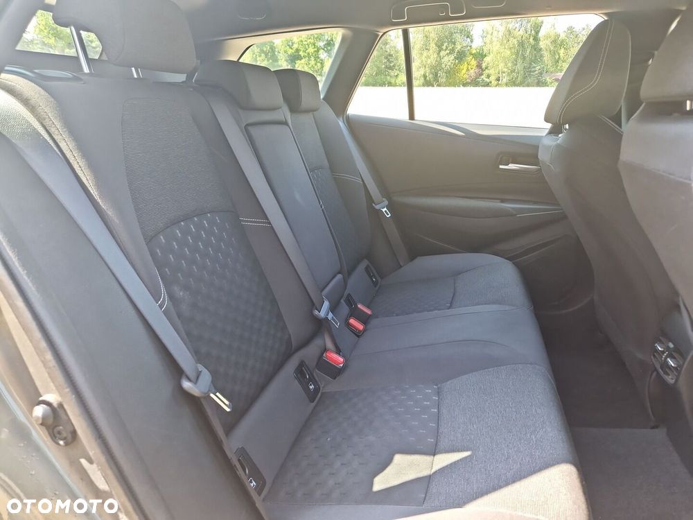 Toyota Corolla 2.0 Hybrid Comfort - 12