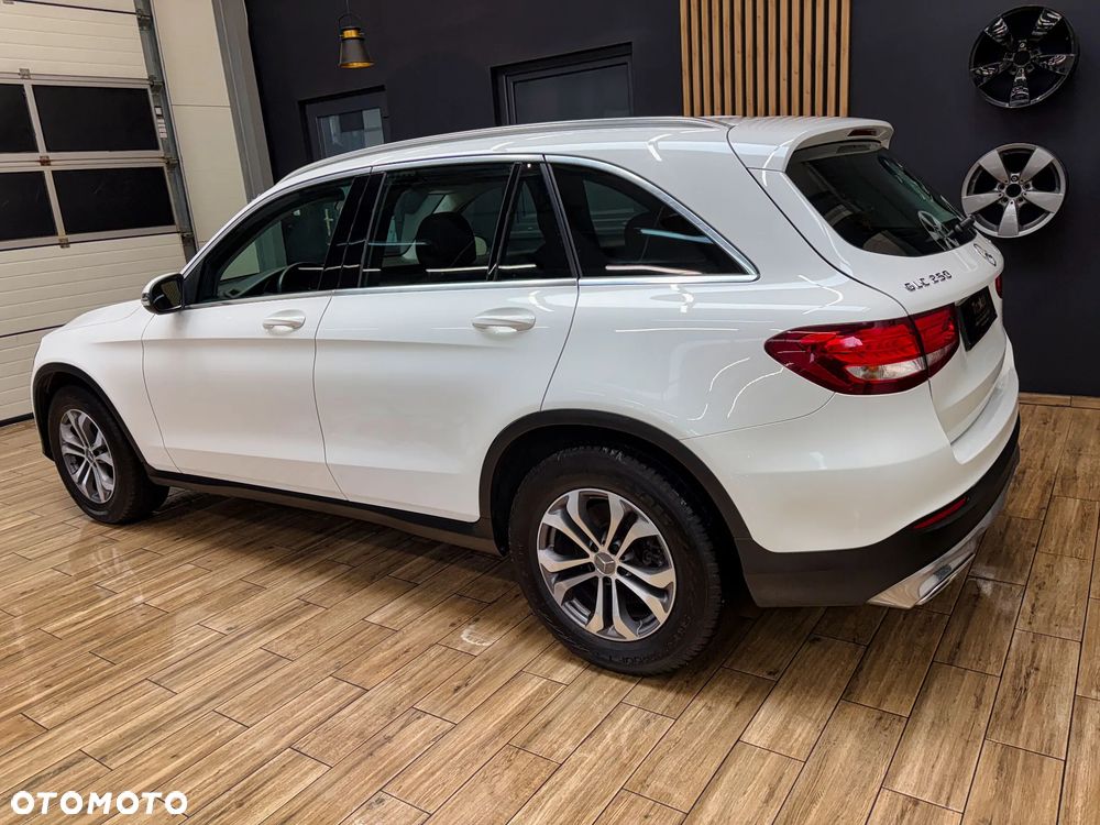 Mercedes-Benz GLC 250 4Matic 9G-TRONIC - 10