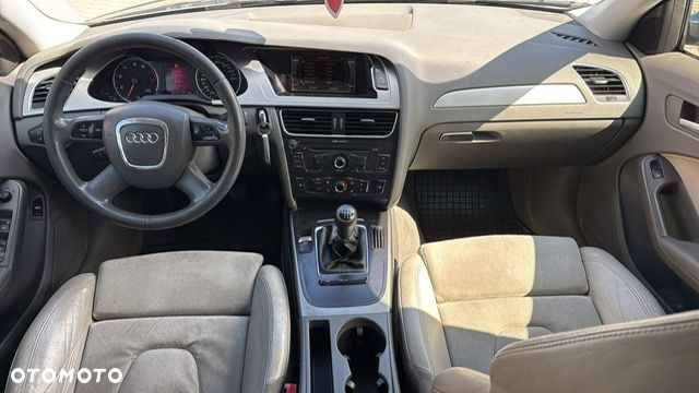 Audi A4 Limousine 1.8 TFSI Limited Edition - 37