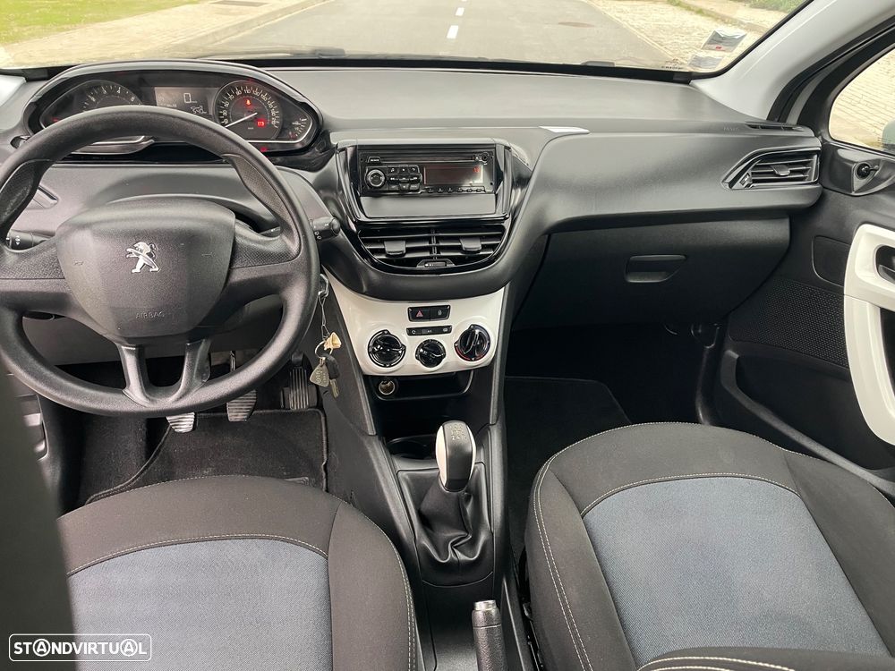 Peugeot 208 PureTech 82 Style - 6